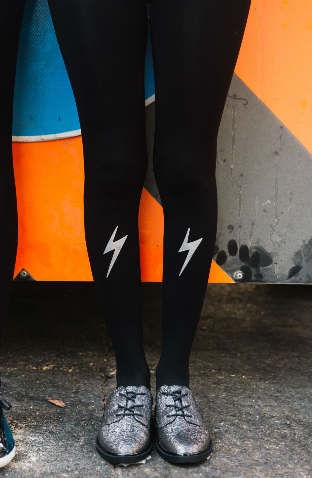 Picture of Zohara "Electric Feel" Silver Print Tights