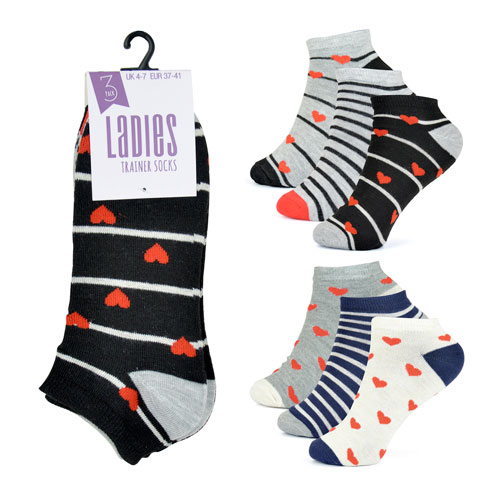 Picture of Ladies 3 Pack Trainer Socks Hearts
